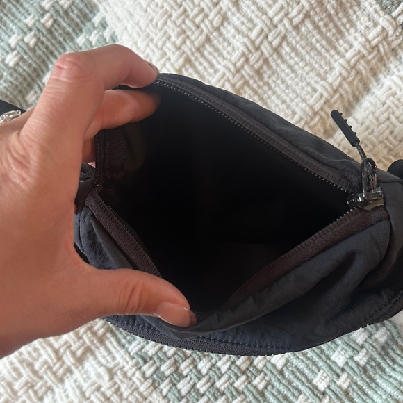 lululemon athletica Black Belt Bag - Picture 7 of 7